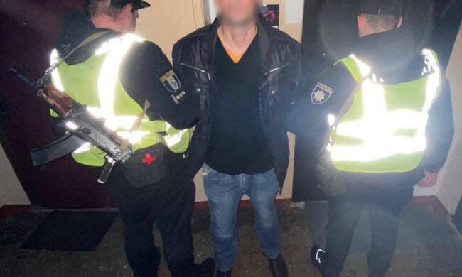 У Києві затримали чоловіка, який намагався вбити вуличного кота