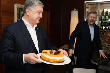 Порошенко святкує день народження
