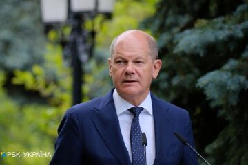 Шольц вважає, що Україна не вступить до НАТО в “осяжному майбутньому”