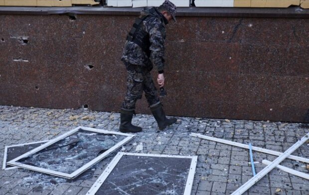 Центр окупованого Донецька під обстрілом, спалахнули пожежі (відео)