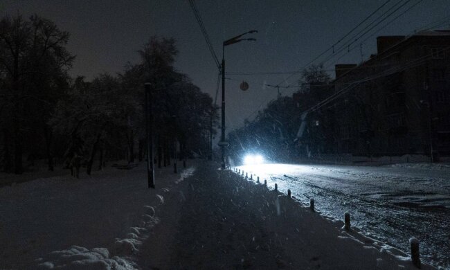 Екстрений режим у столиці: ДТЕК пояснив ситуацію зі світлом та причину відсутності графіків