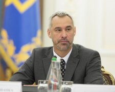 Рябошапка готує подання до Ради на зняття недоторканності з Суркіса