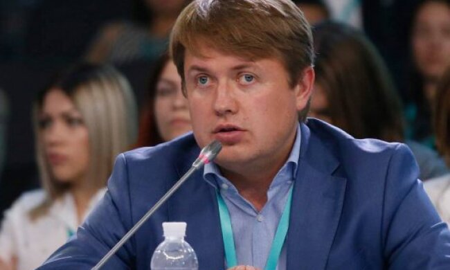У Зеленського розказали, хто має “дати пас” для запуску великої приватизації