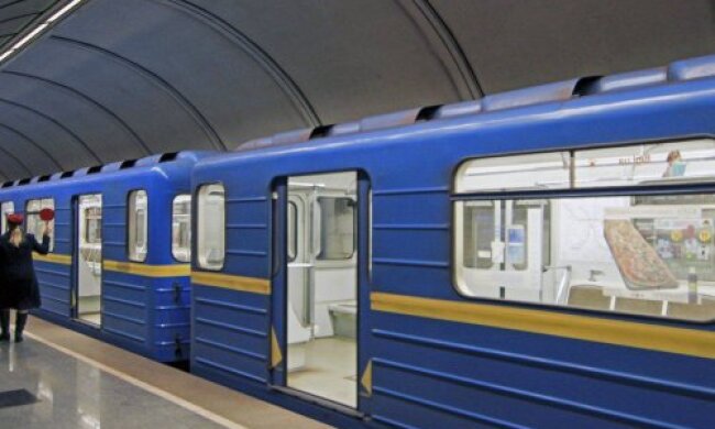 У Києві відновили рух метро