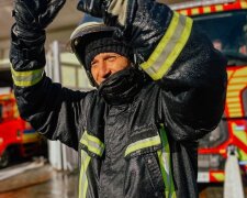 Киянин уклав контракт із ДСНС, а ПФУ просить повернути понад ₴132 тисячі. В чому справа?