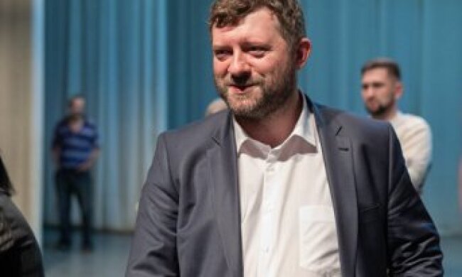 Відповідальність за голос проти фракції: як “Слуга народу” триматиме дисципліну