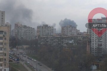 Над Кiльцевою стовп чорного диму: що горить