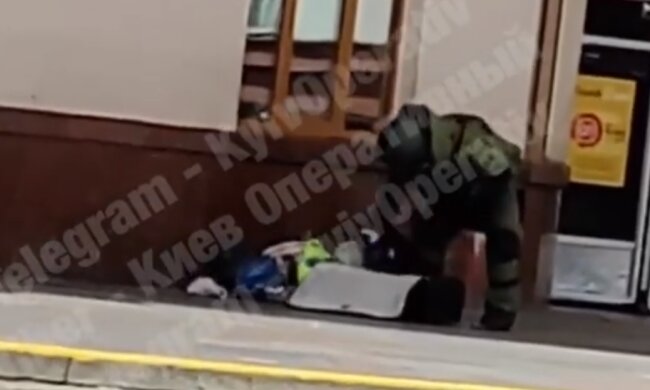 З`явилось відео, як розміновували валізу на Вокзальній