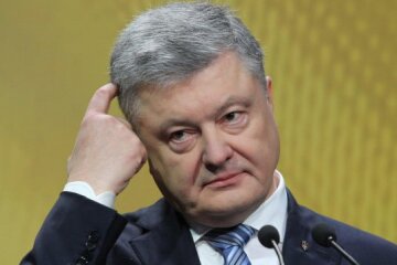 Адвокат Порошенка спростував заяву ДБР про 11 проваджень