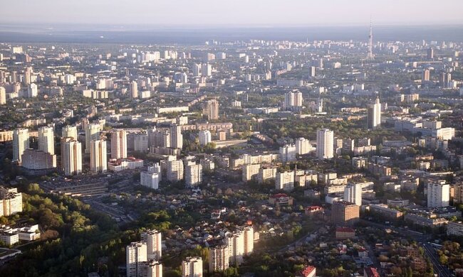 Екскерівники Київводфонду привласнили нерухомість на 170 млн