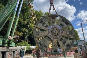 Метро на Виноградар продовжує будуватися, мер Києва Віталій Кличко пояснив перенос термінів (відео)