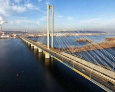 У Києві після ремонту повністю відкрили Південний міст