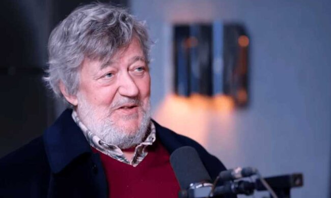 Британський актор Стівен Фрай приїхав до Києва та розповів, чим його вразили українці