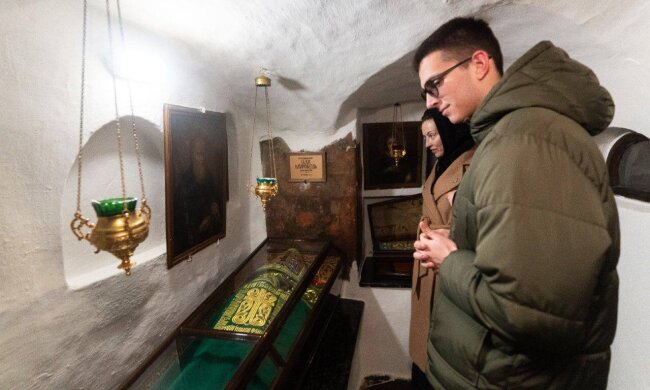 Духовне відродження: Ближні печери Лаври відкрили для відвідувачів під опікою ПЦУ