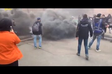 Біля офісу партії ОПЗЖ в Києві пролунав вибух ( відео)