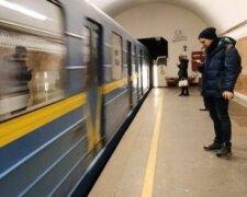 Назвали перші станції метро, на яких запустять 4G інтернет