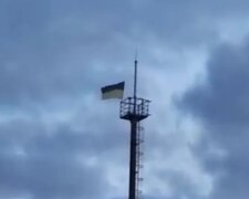 У Криму партизани підняли український прапор (відео)