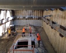 На Деміївській виконують роботи по торкретуванню стін — експерт розповів про хід ремонту "синьої" гілки метро