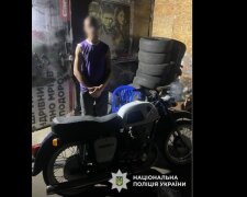 У Києві затримали 19-річного зловмисника за викрадення мотоцикла