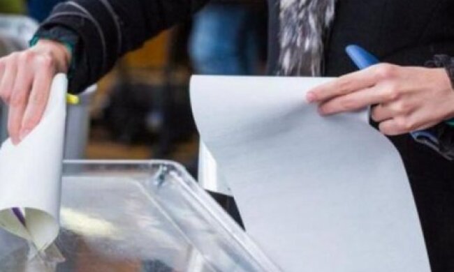 Один із новообраних депутатів зареєструвався у ЦВК незаконно – опублікували докази