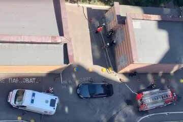 В Голосієво стався вибух на трансформаторній підстанції: подробиці (відео)