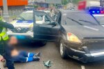 У Києві п’яний водій без номерів влаштував погоню та протаранив три поліцейські авто