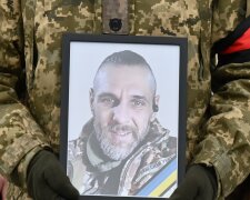 У Києві попрощались із захисником України Андрієм Трачуком, який загинув на фронті