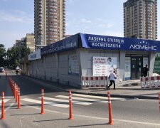 Біля метро "Житомирська" МАФу надали статус законної, погодивши оренду землі - активісти в шоці