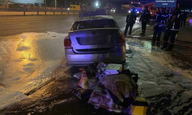 У Києві у винуватця ДТП згорів автомобіль