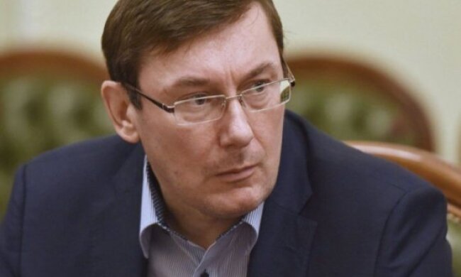 Луценко пояснив, коли піде у відставку