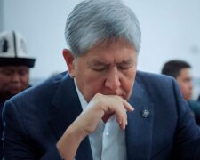 Експрезидент Киргизстану втік до Росії