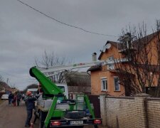 Енергетики відновили електропостачання майже у всьому Києві та області