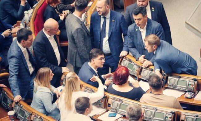 У ЦПК назвали перший зашквар “слуг народу”