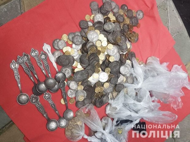 Під виглядом золота та срібла Царської Росії: киянину продали фальшиві монети на 1,5 млн
