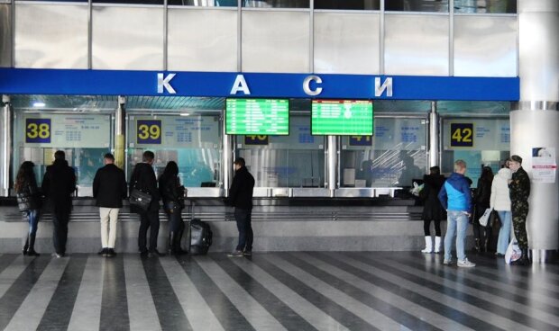 100% місць: за дозволом МОЗ Укрзалізниця пом`якшила правила для Києва