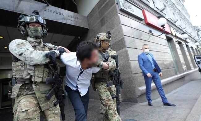 Загарбник київського банку спрямований на примусове лікування