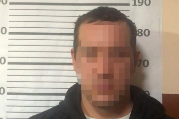 Столичні оперативники затримали двох зловмисників, які до смерті побили киянина