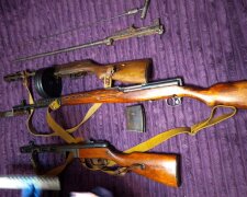 Гвинтівки поштою: у столиці викрили торговця зброєю, який продавав відреставровані раритети через інтернет