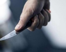 У пивному магазині в Києві чоловік вдарив ножем у серце покупця (відео)