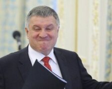 Глава МЗС розповів, чому Аваков залишився на посаді