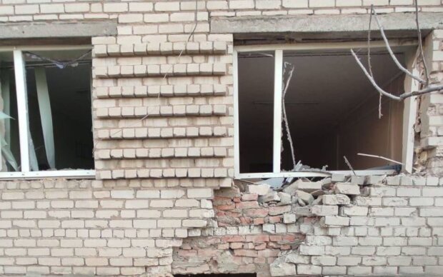 Росіяни обстріляли пункт видачі гумдопомоги в Оріхові: загинув соцпрацівник, є поранені