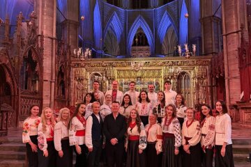 Різдвяна магія: хор Songs for Ukraine заспівав «Щедрик» перед королем і мільйонами глядачів