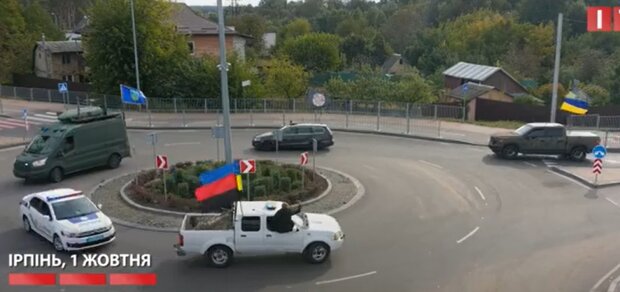 В одному з міст Київщини відбувся автопробіг на честь захисників і захисниць