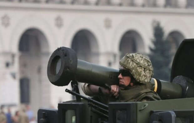 “Подарунки” для літаків і танків рашистів: США передають Україні нову партію озброєння