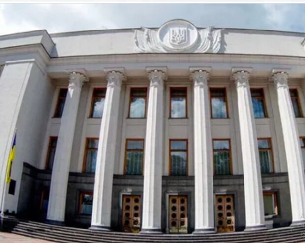 Україну накрила потужна DDoS-атака, яка вразила сайти Ради, Кабміну та МВС
