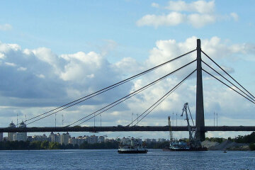 В Києві частково перекриють Північний міст