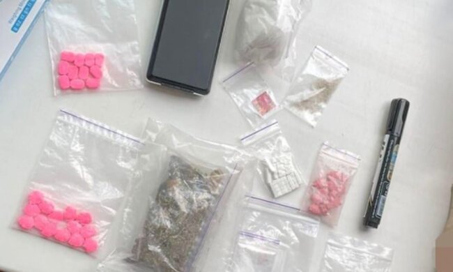 Амфетамін у парфумах та дитячих іграшках – викрито групу наркодилерів