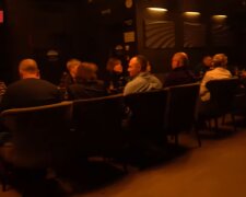 Вечірка під час тривог. Посадовець КМДА Володимир Костіков влаштував бенкет у робочий час у караоке-барі