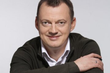 “Ні депутати, ні міністри жодного дня не працювали на державу. Треба змінити усіх” — Ростислав Мельник