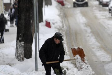 Сніг сипатиме майже щодня: українців попередили про різке похолодання